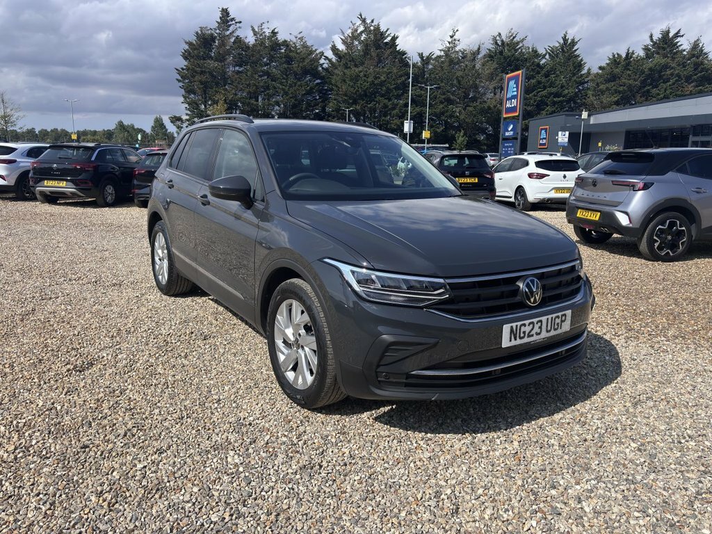Volkswagen Tiguan 1.5L Life Grey #4