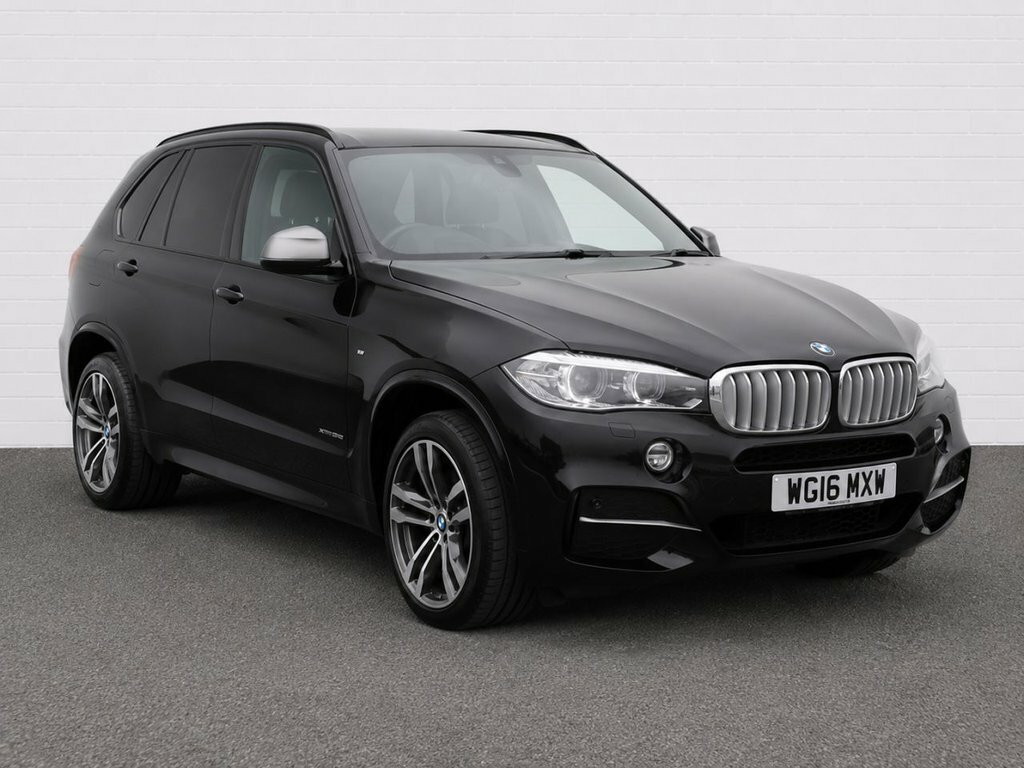 BMW X5 3L Null Black