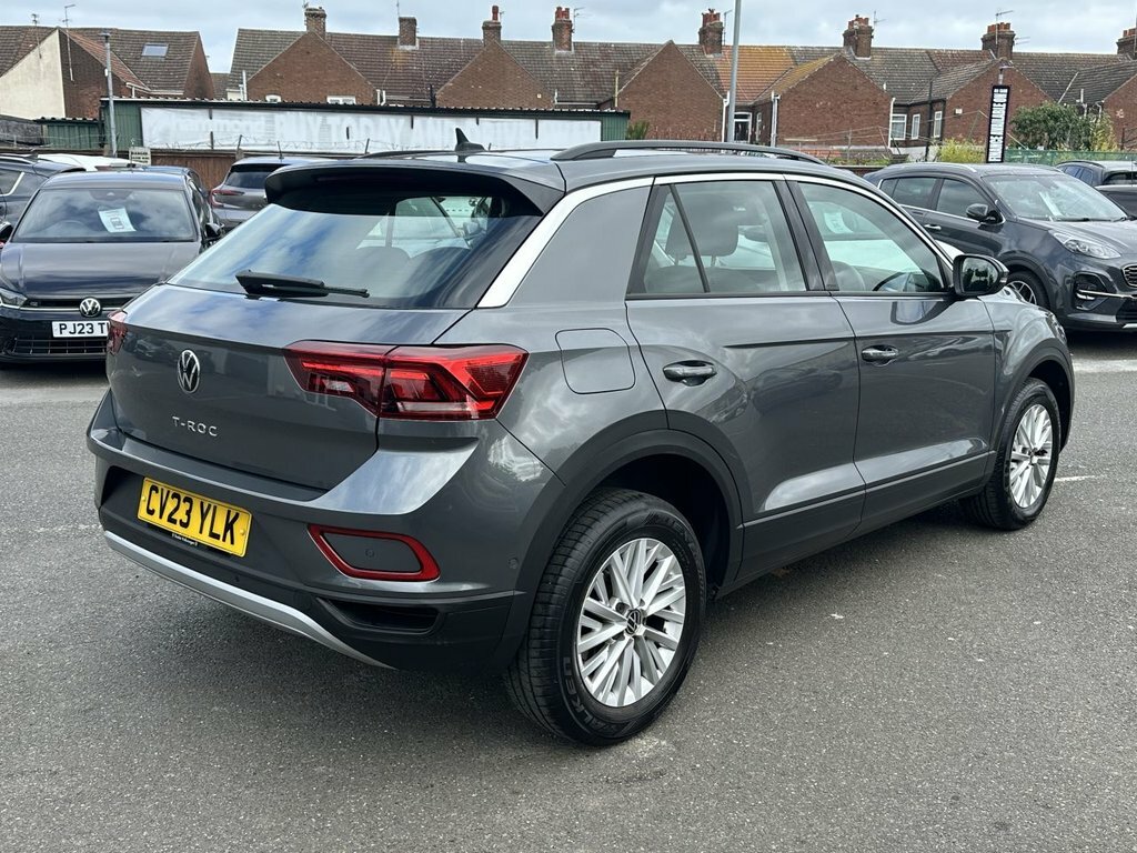Volkswagen T-Roc 1L Life CV23YLK Grey #4