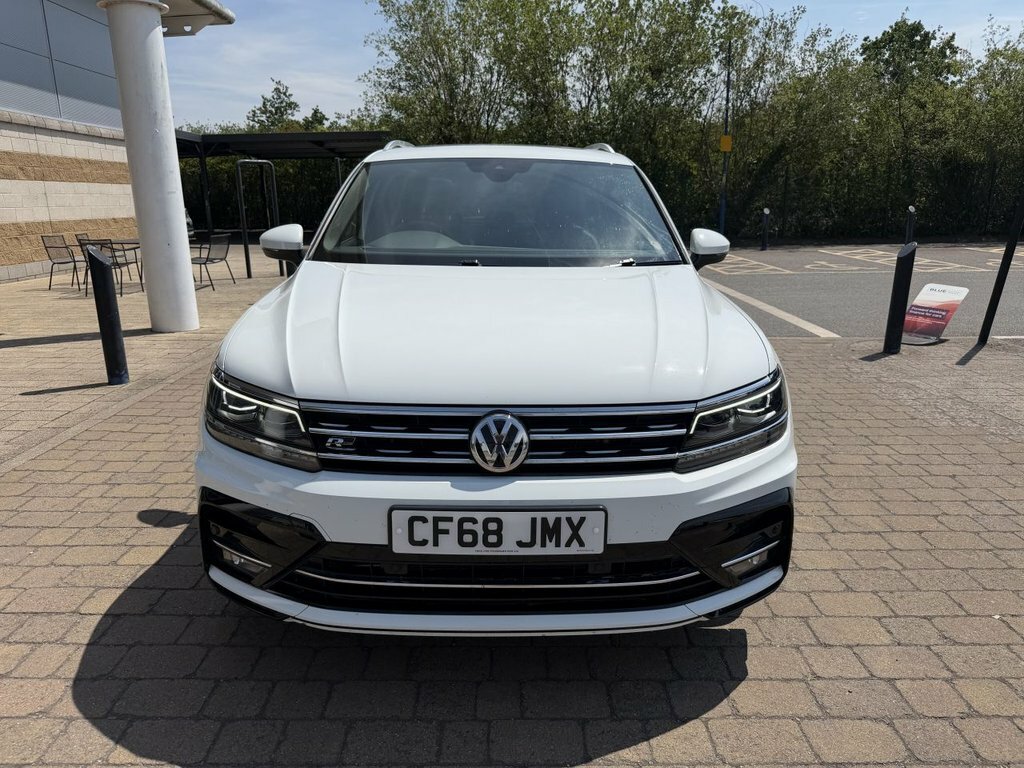 Volkswagen Tiguan 2L R-line CF68JMX White #4