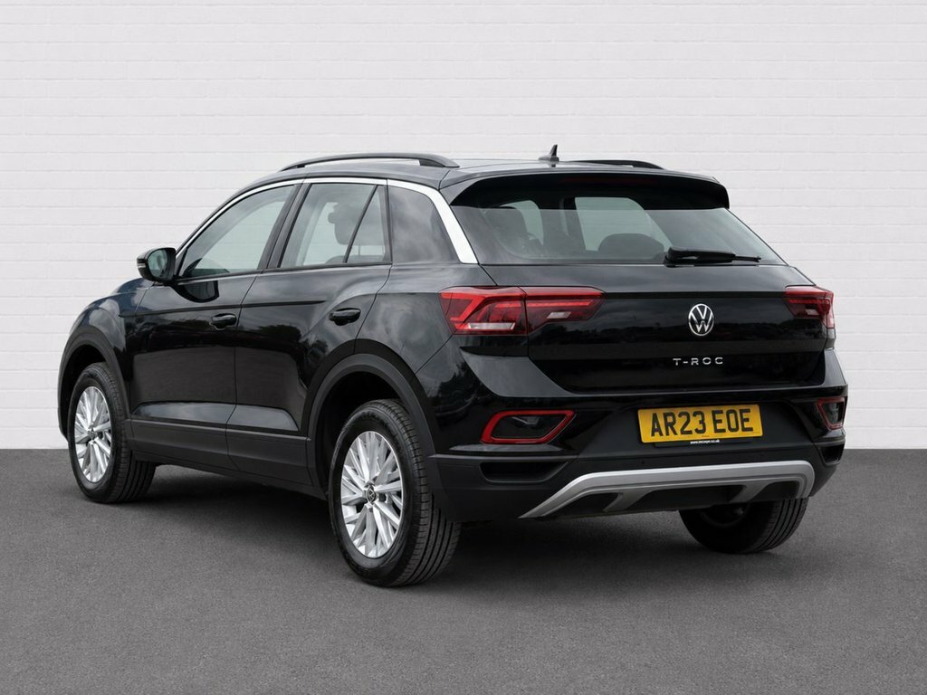 Volkswagen T-Roc 1L Life AR23EOE Black #3