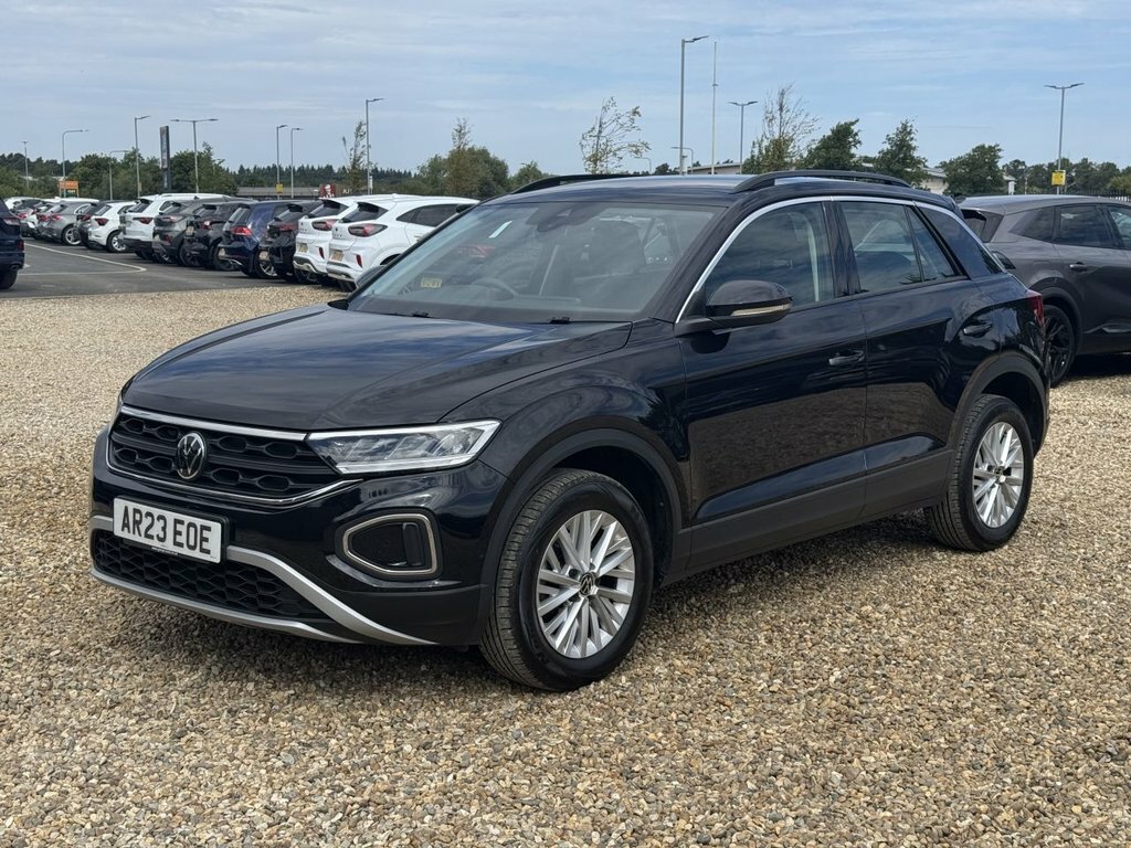 Volkswagen T-Roc 1L Life AR23EOE Black #4
