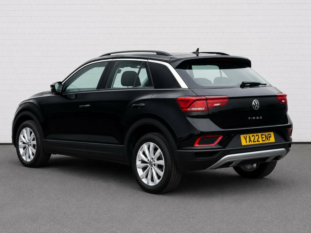 Volkswagen T-Roc 1L Life YA22ENP Black #2