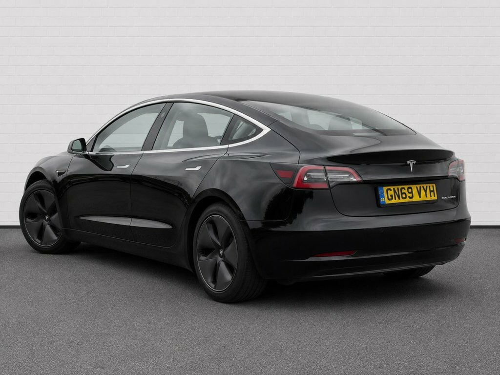 Tesla Model 3 Saloon GN69VYH Black #2