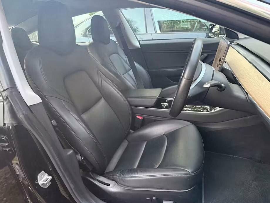 Tesla Model 3 Saloon GN69VYH Black #4