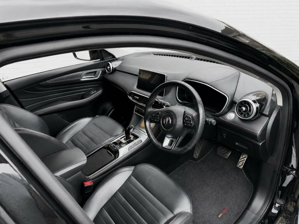 MG HS 1.5 T-gdi Exclusive Black #4