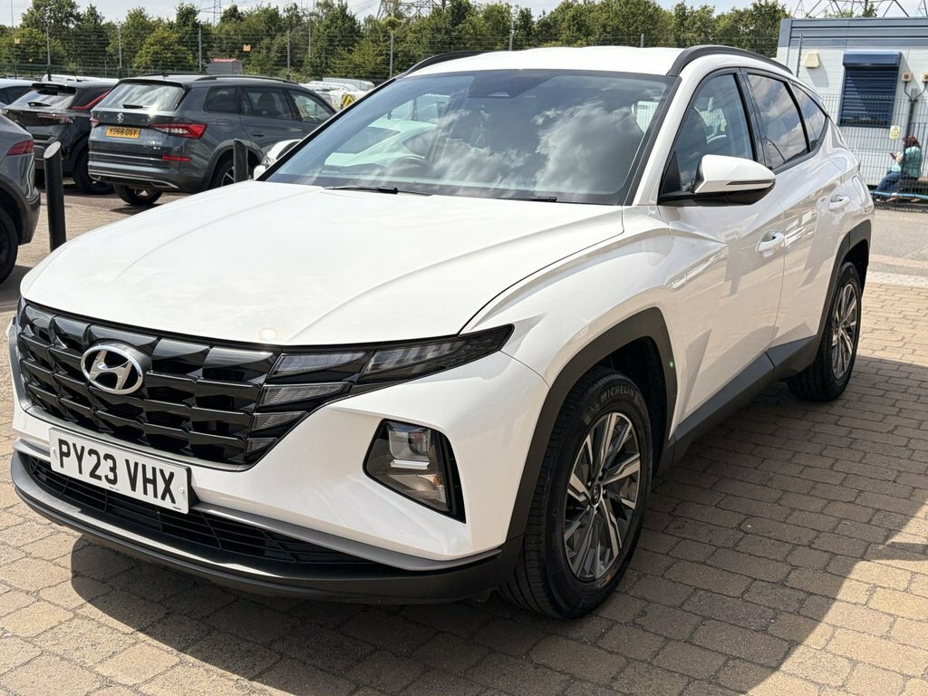 Hyundai Tucson 1.6L Se Connect PY23VHX White #4