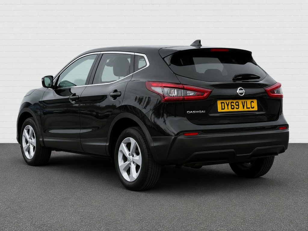 Nissan Qashqai 1.3L Acenta Premium Black #2