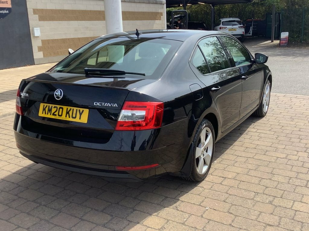 Skoda Octavia 1.5L Se Drive KM20KUY Black #5