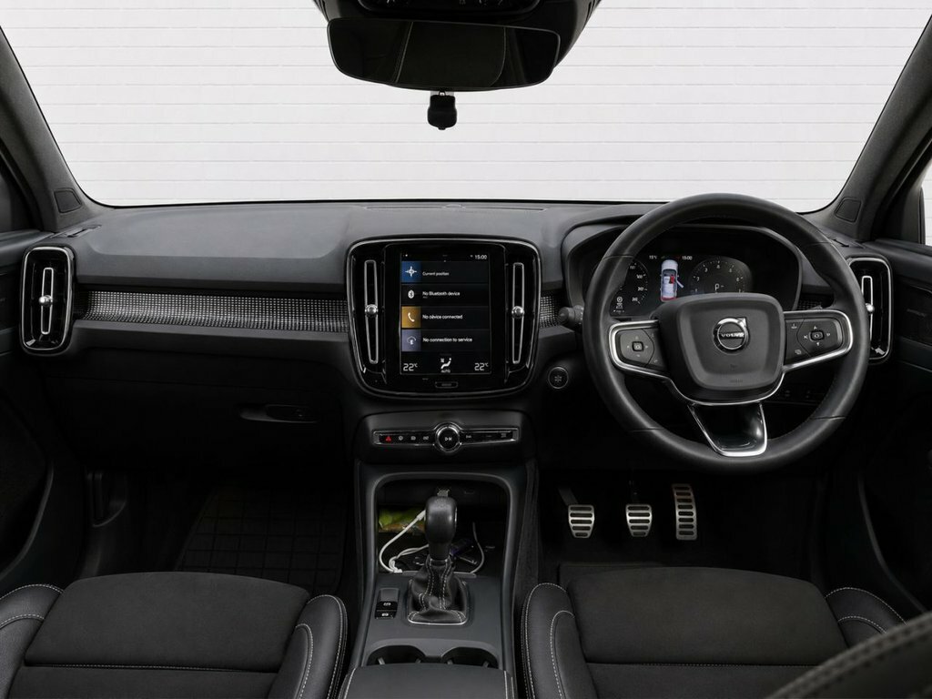 Volvo XC40 1.5L R-design SY71TXW Black #4