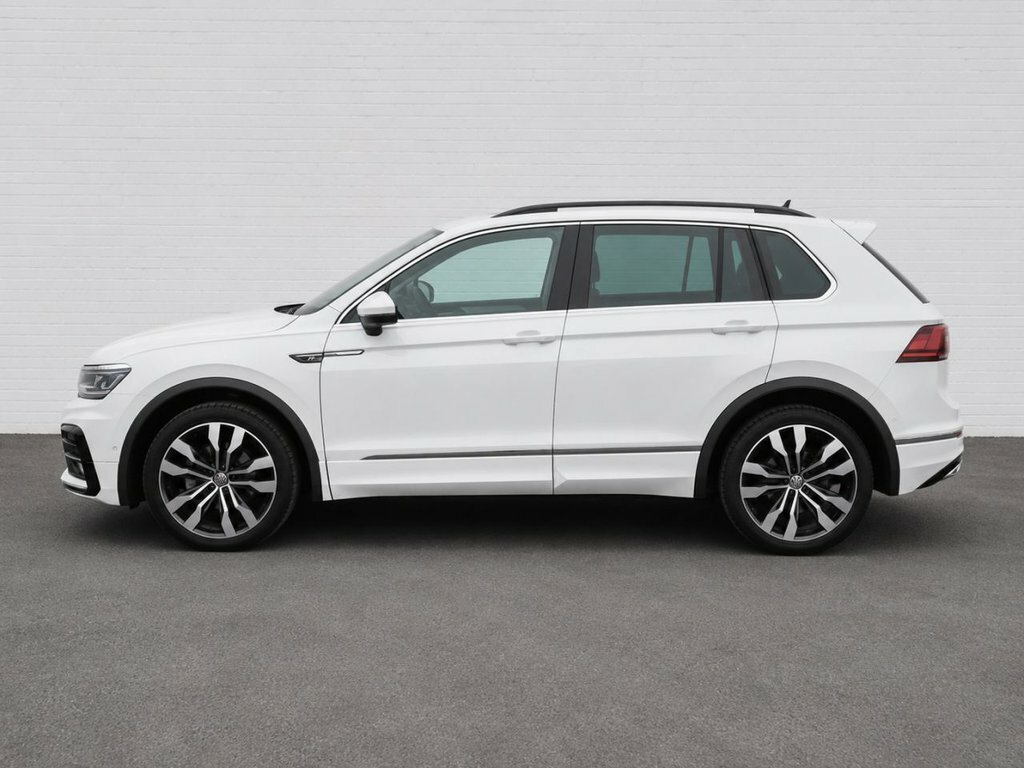 Volkswagen Tiguan 2L R-line Tech AR19JHJ White #2