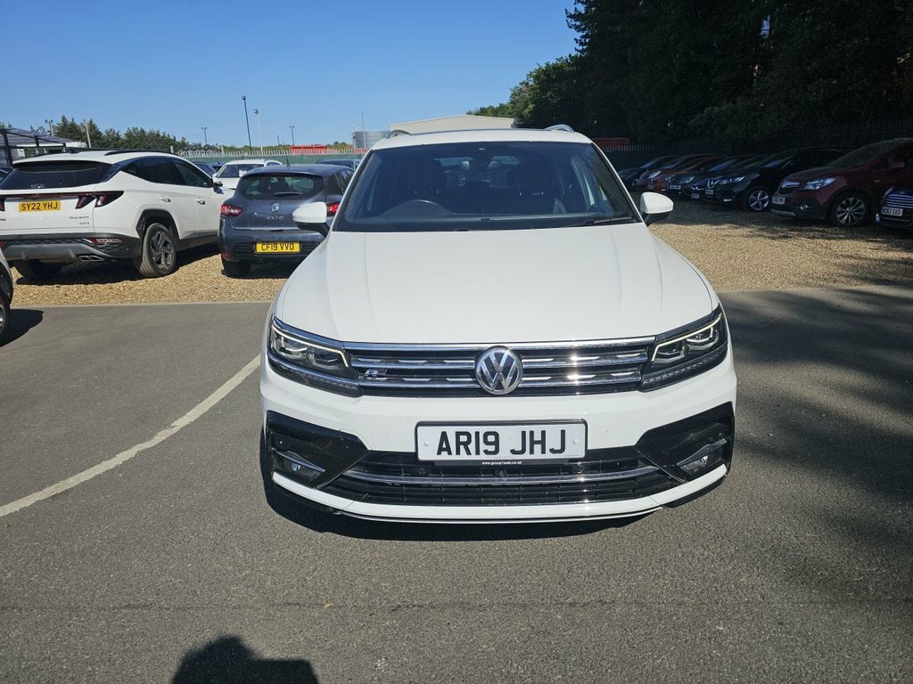 Volkswagen Tiguan 2L R-line Tech White #2