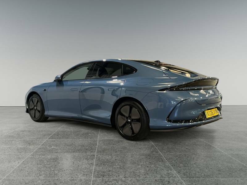 MG IM5 300Kw Long Range 100Kwh Blue #4