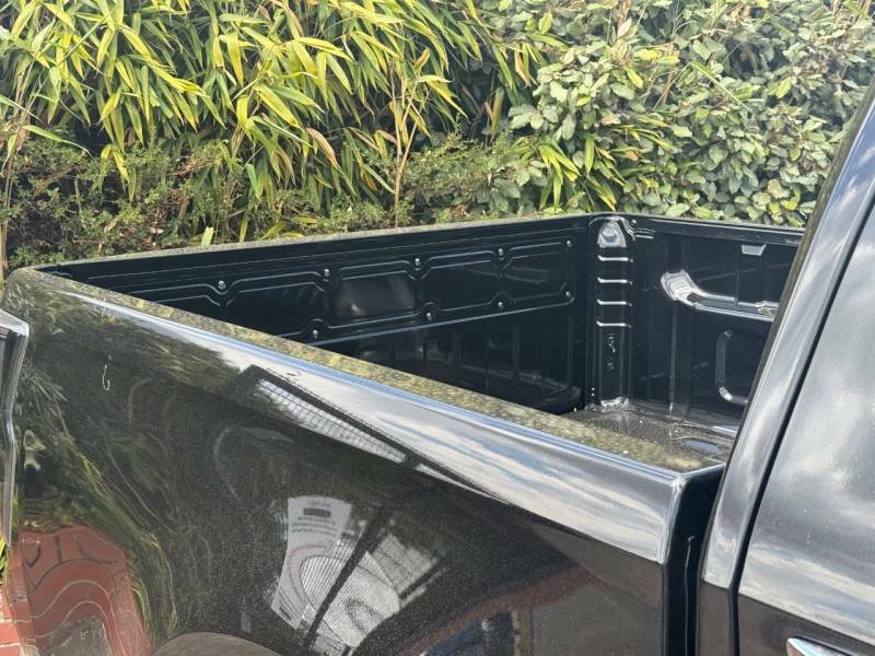 Isuzu D-Max 2.2 Dl40 26My Black #3