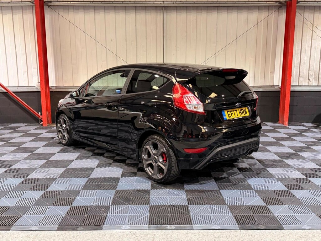 Ford Fiesta 1.6T Ecoboost St-3 Euro 6 201717 Black #2
