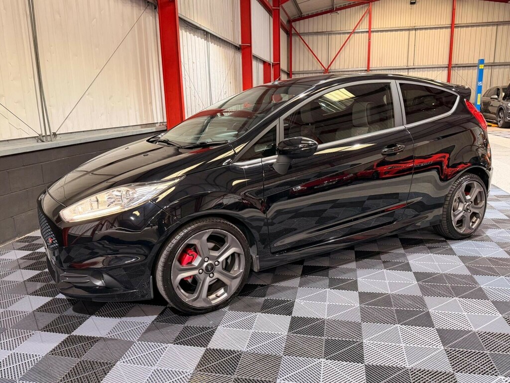 Ford Fiesta 1.6T Ecoboost St-3 Euro 6 201717 Black #5