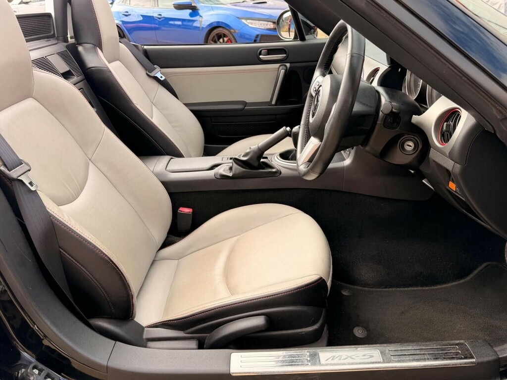 Mazda MX-5 Coupe #11