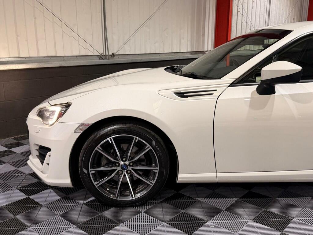 Subaru BRZ Se Lux White #32