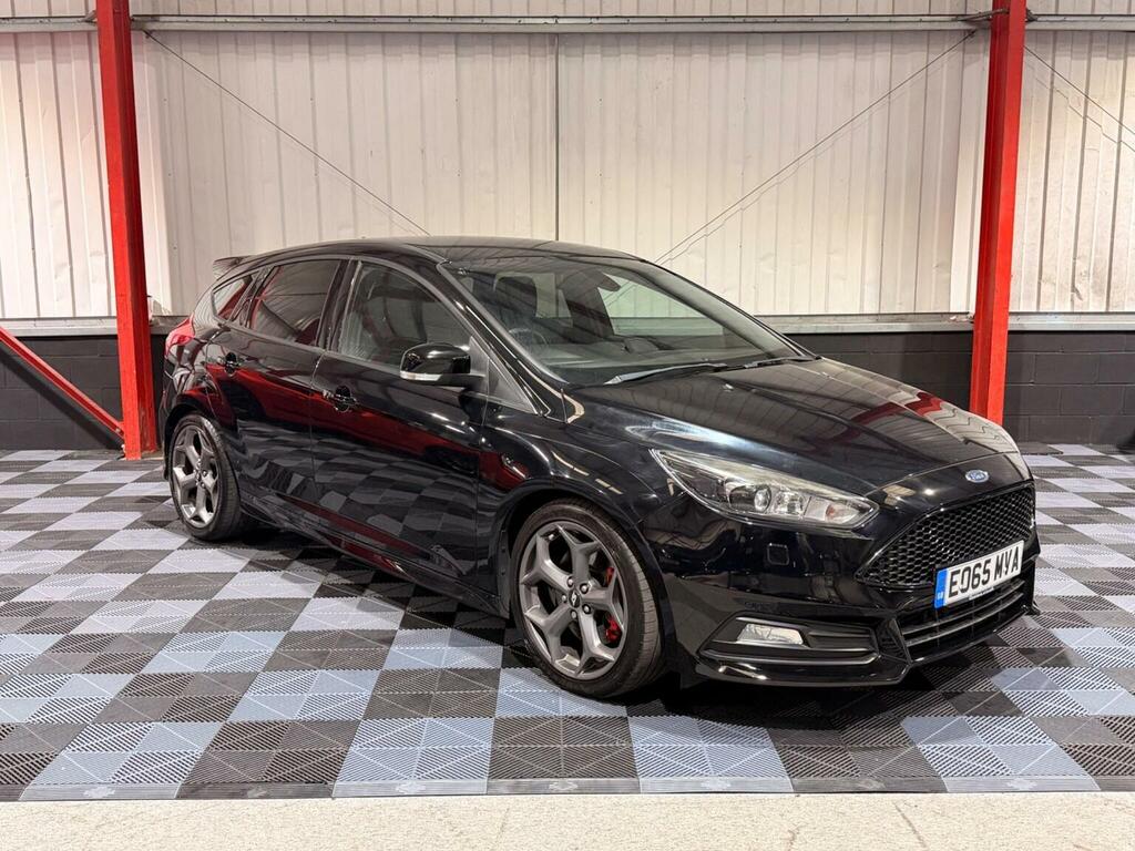 Ford Focus 2.0T Ecoboost St-3 Euro 6 Ss Black