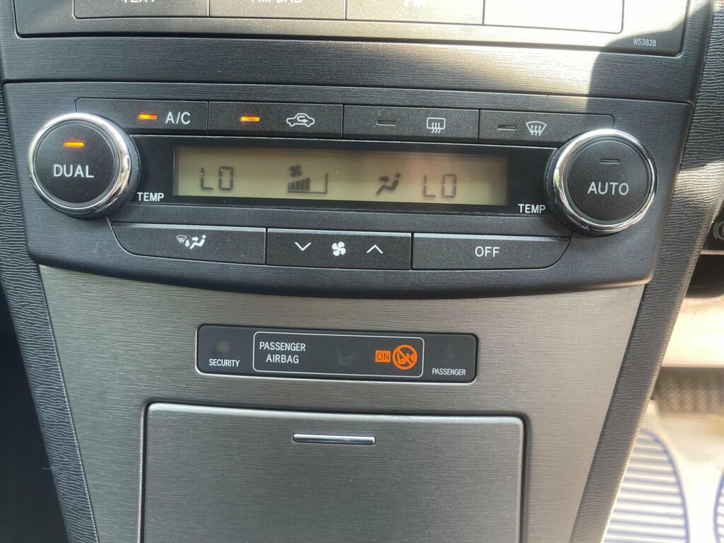 Toyota Avensis 1.8 V-matic Tr Tourer Euro 4 Blue #47