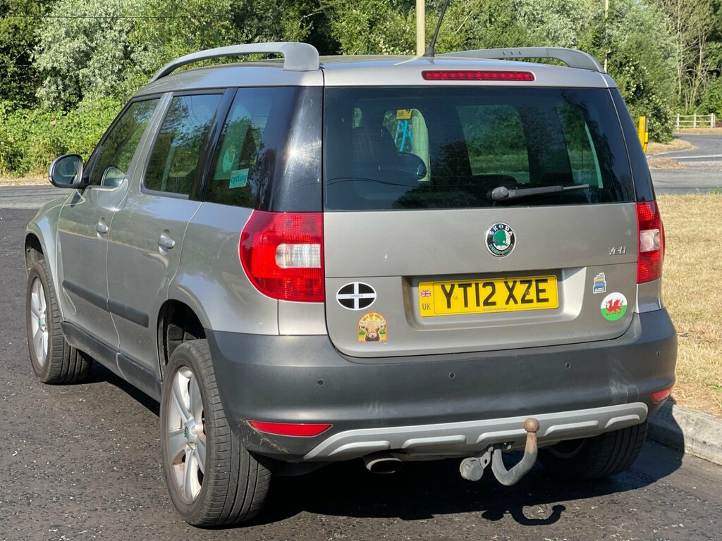 Skoda Yeti 1.2 Tsi Se Dsg Euro 5 Beige #4