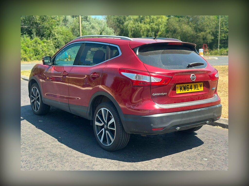 Nissan Qashqai 1.5 Dci Tekna 2Wd Euro 5 Ss Red #4