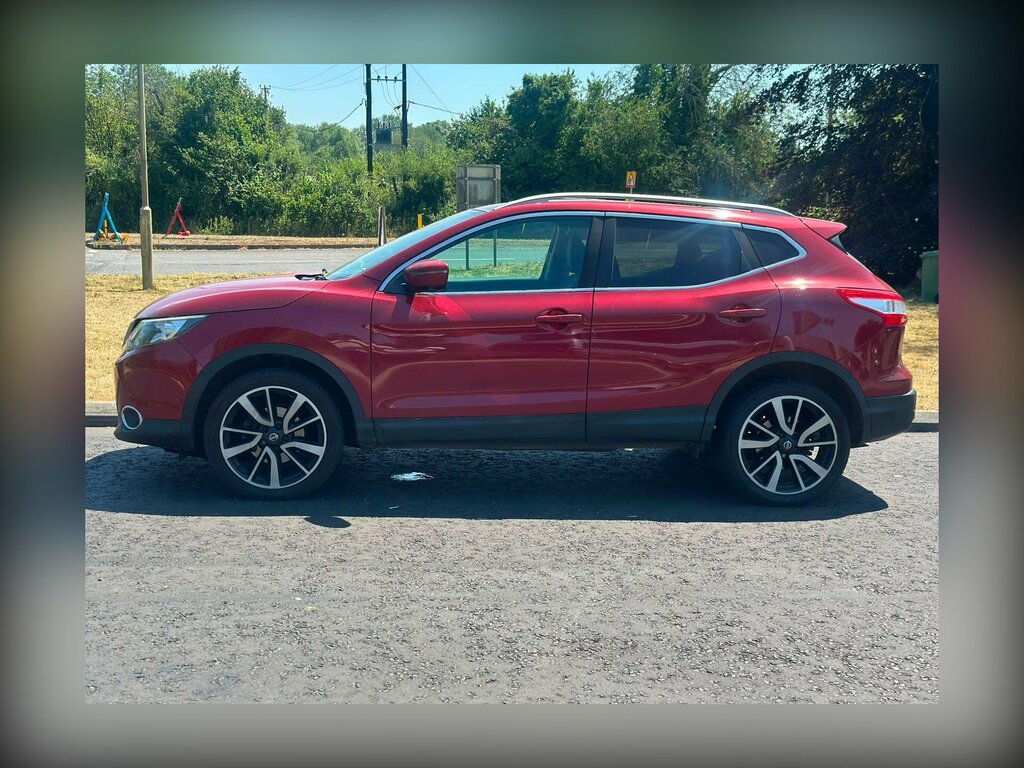 Nissan Qashqai 1.5 Dci Tekna 2Wd Euro 5 Ss Red #5