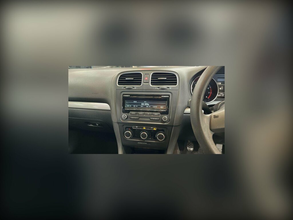 Volkswagen Golf Hatchback Silver #5