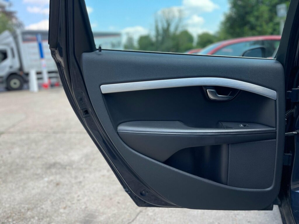 Volvo V70 D5 Se Lux Grey #21