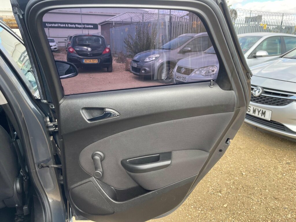 Vauxhall Astra 1.6I 16V Excite Black #22