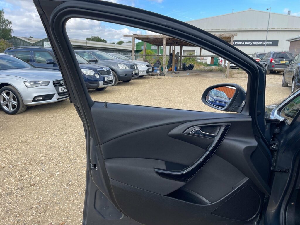 Vauxhall Astra 1.6I 16V Excite Black #19