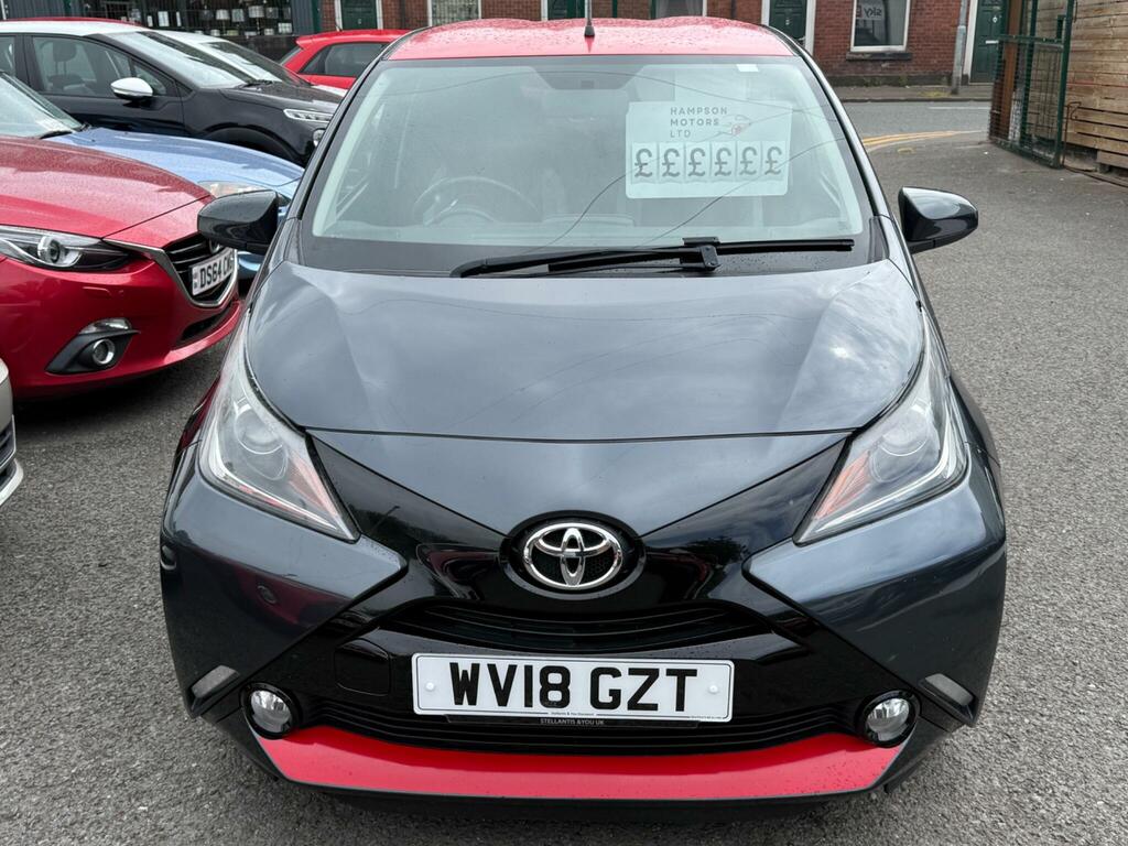 Toyota Aygo X Vvt-i X-play Red #11