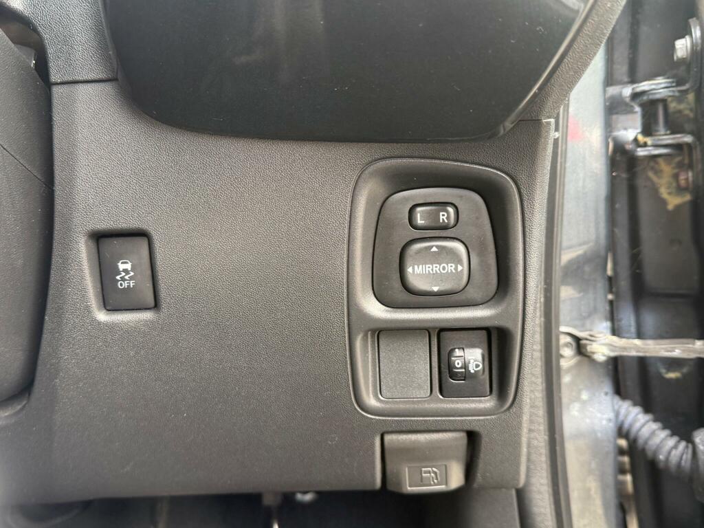 Toyota Aygo X Vvt-i X-play Red #20