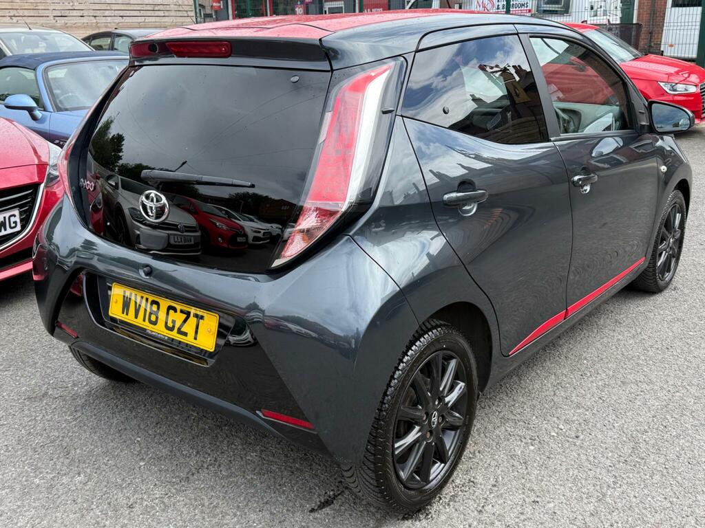 Toyota Aygo X X-press Grey #3