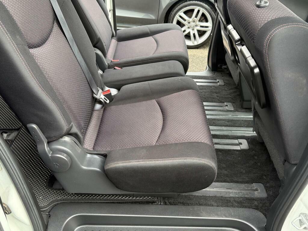 Nissan Serena Mpv Black #26