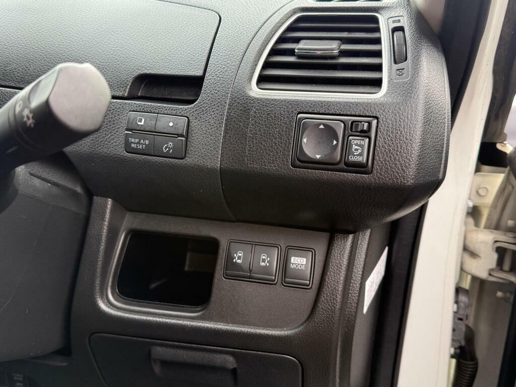Nissan Serena Mpv Black #20