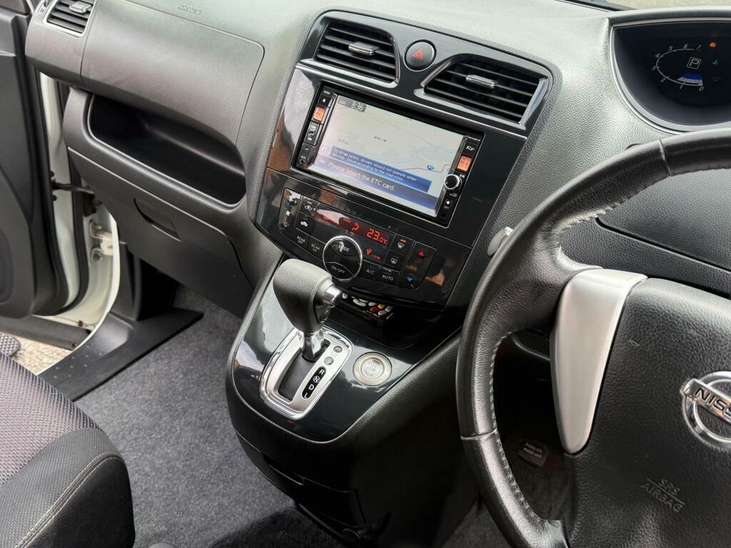 Nissan Serena Mpv Black #15