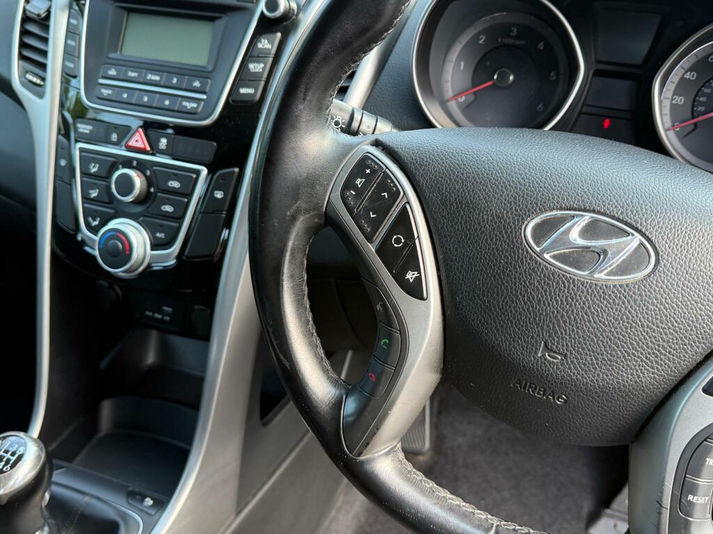 Hyundai I30 Crdi Active Black #17