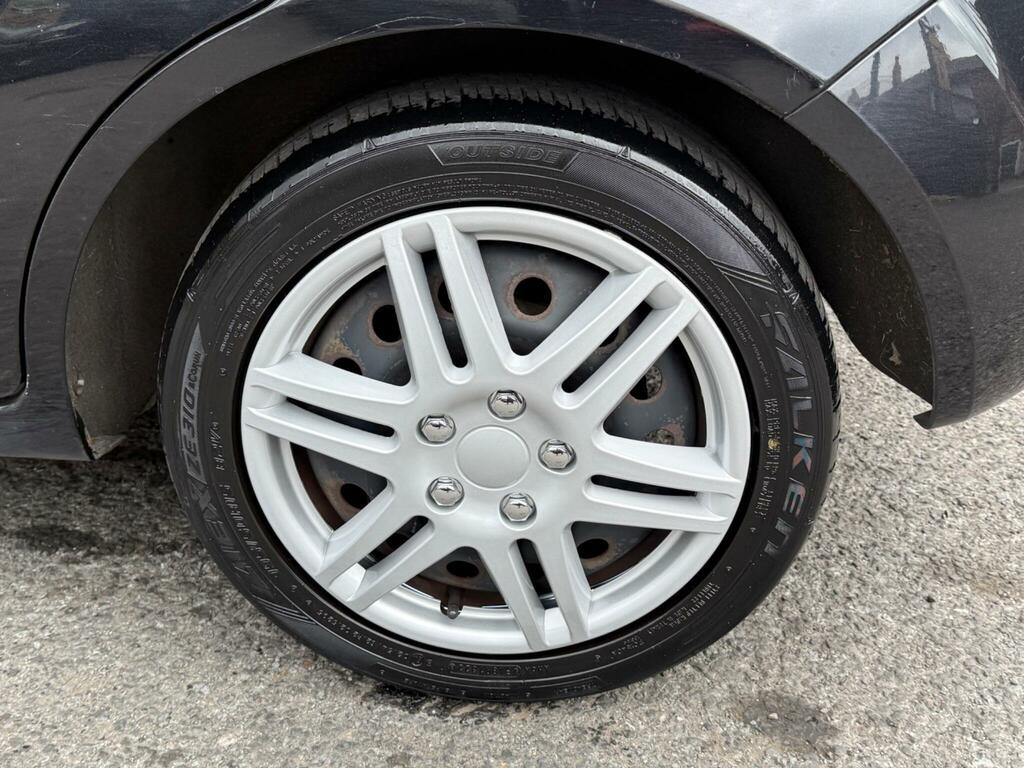 Ford Fiesta Style Climate Black #13