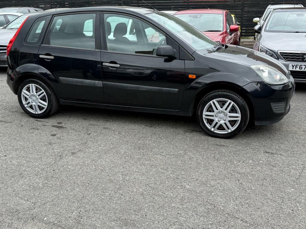 Ford Fiesta Style Climate Black #9