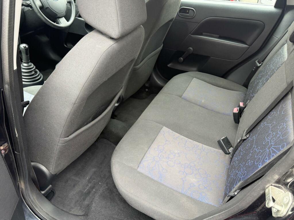 Ford Fiesta Style Climate Black #27