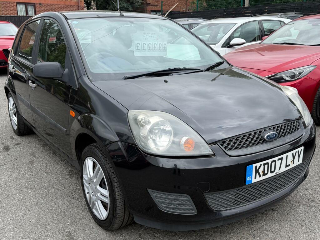 Ford Fiesta Style Climate Black
