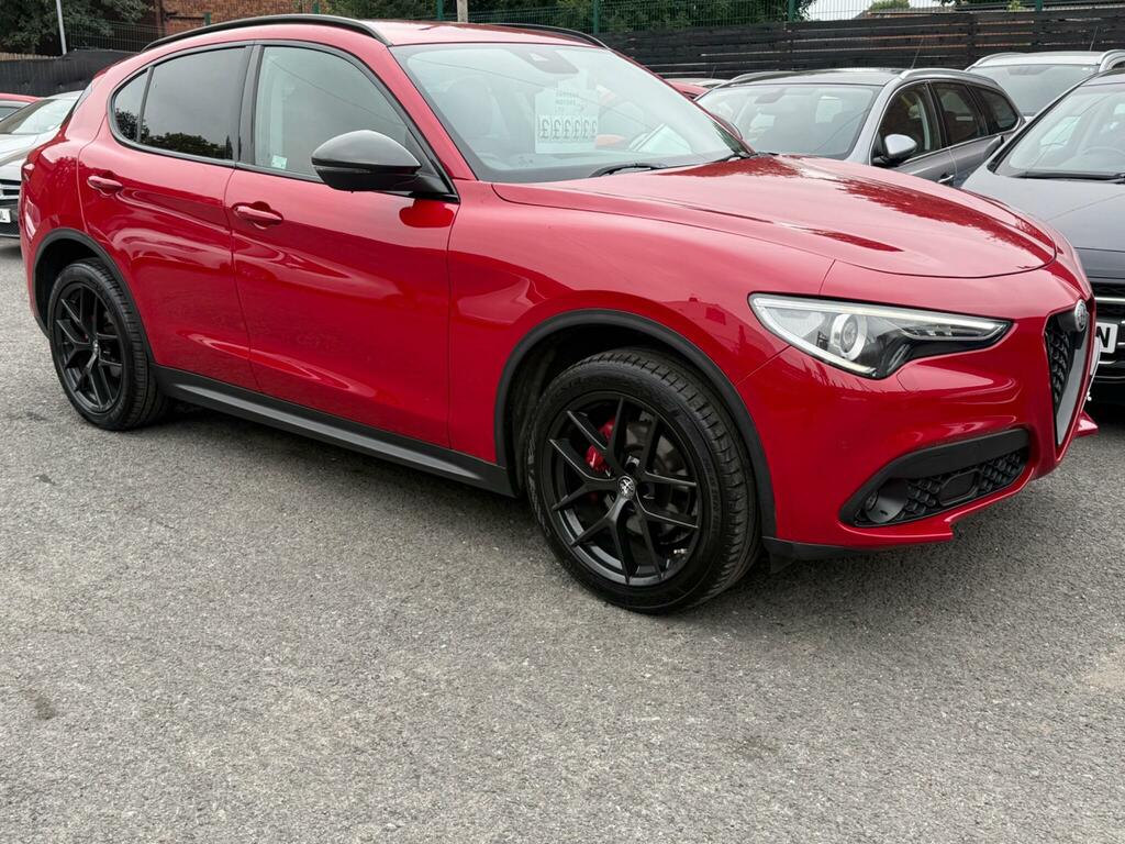 Alfa Romeo Stelvio Nero Edizione Red #5