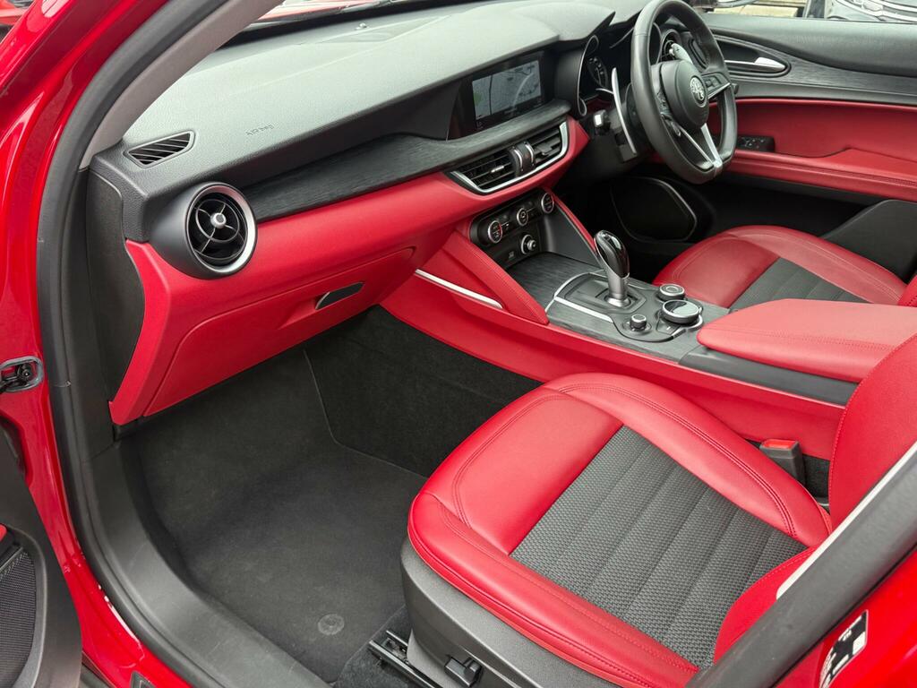 Alfa Romeo Stelvio  Black #37