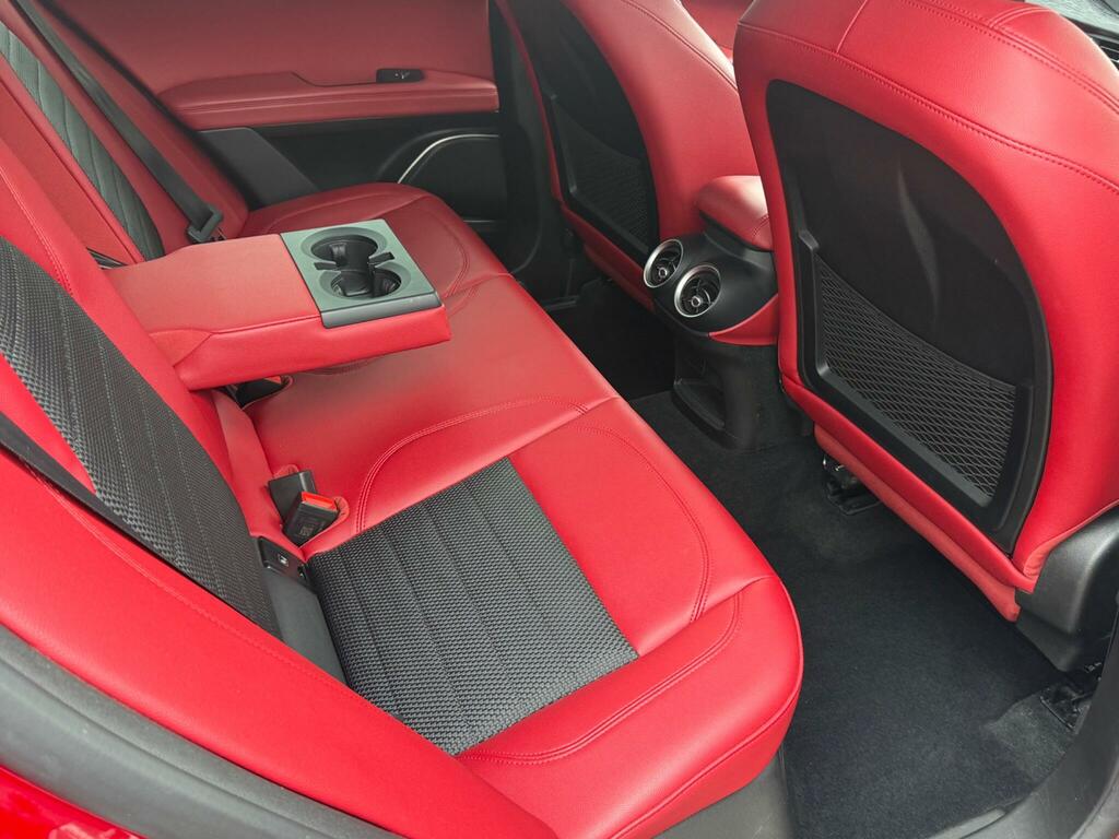 Alfa Romeo Stelvio  Black #38