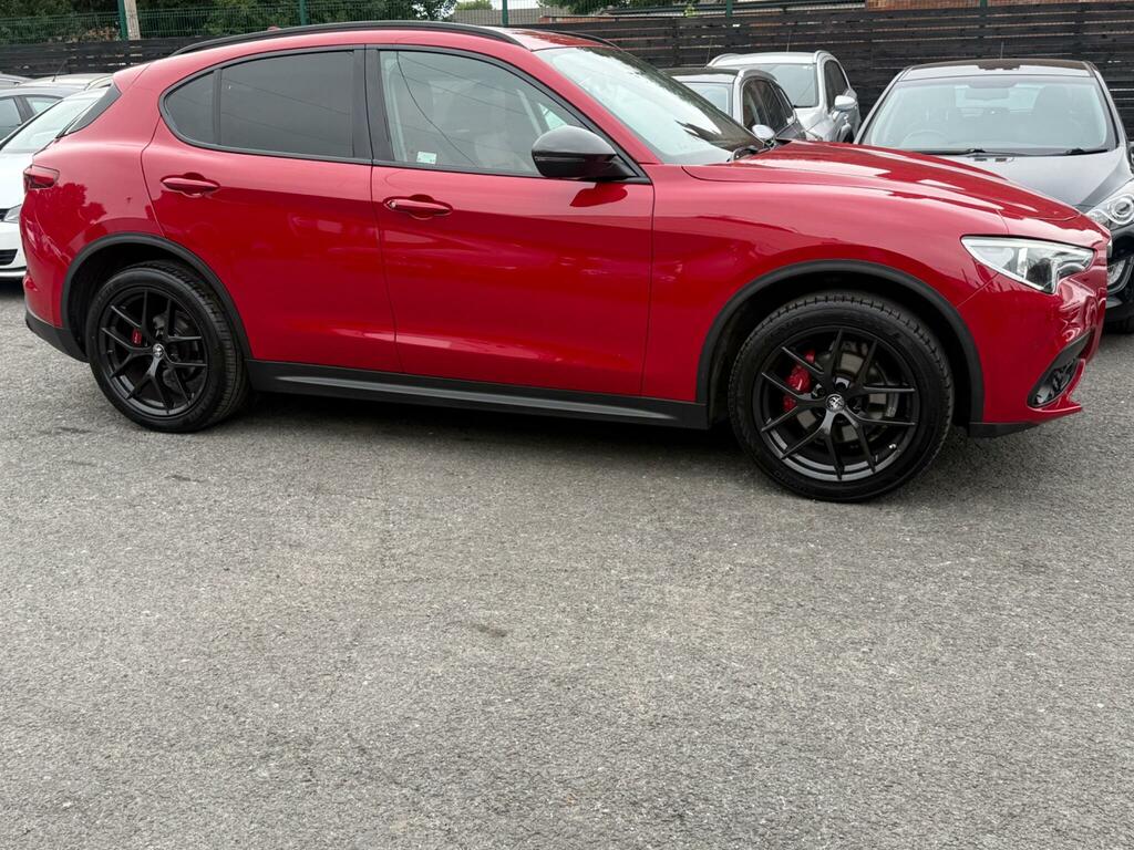 Alfa Romeo Stelvio  Black #9