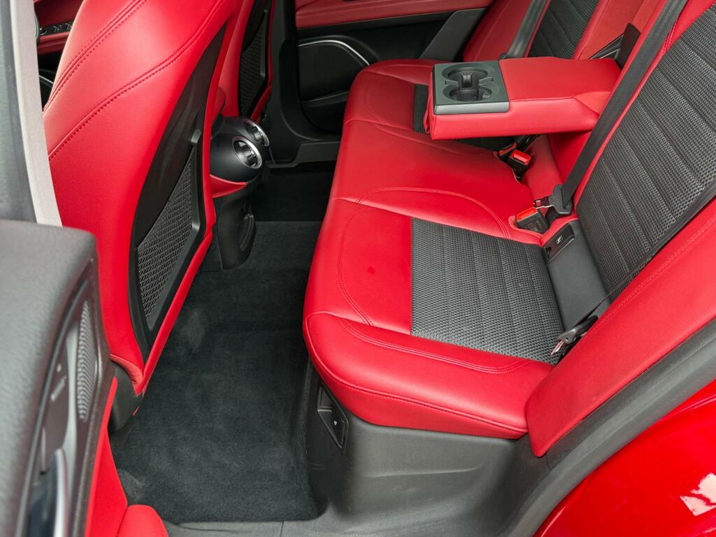 Alfa Romeo Stelvio  Black #41