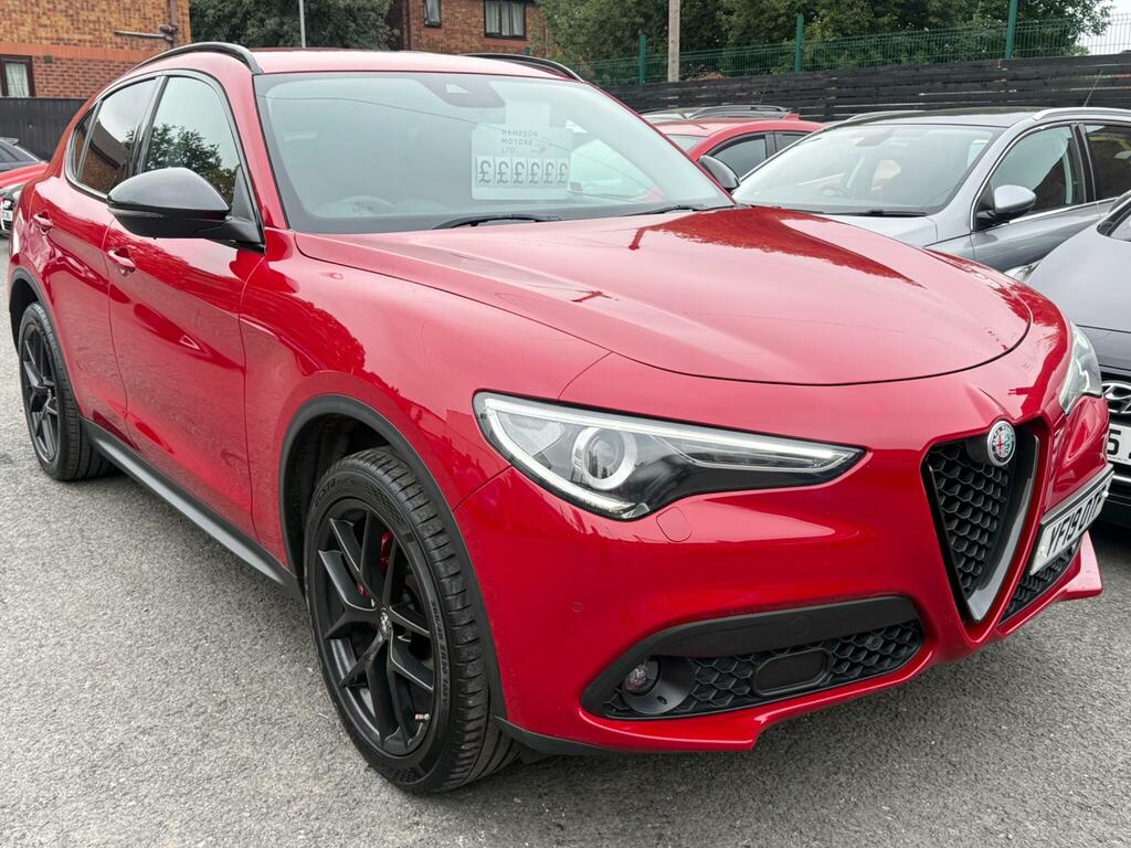 Alfa Romeo Stelvio Nero Edizione Red