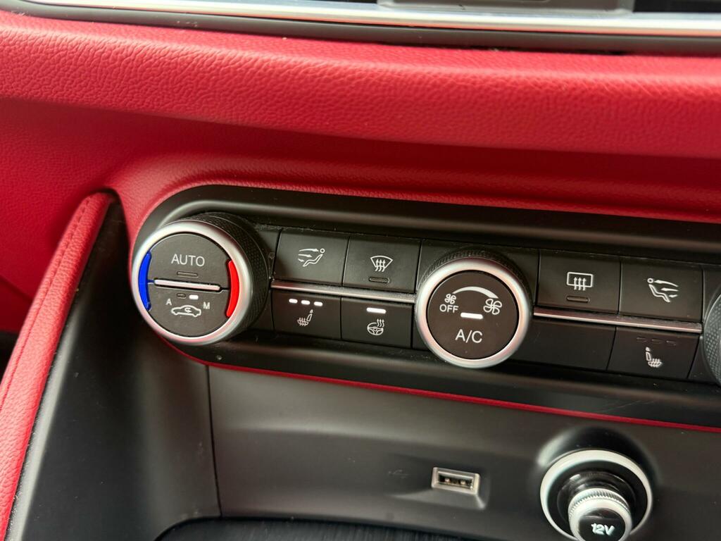 Alfa Romeo Stelvio  Black #28