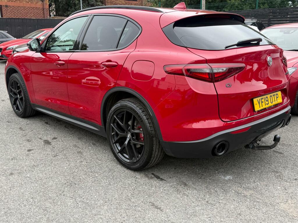 Alfa Romeo Stelvio  Black #8